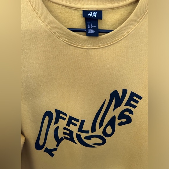 Crewneck - Picture 2 of 3